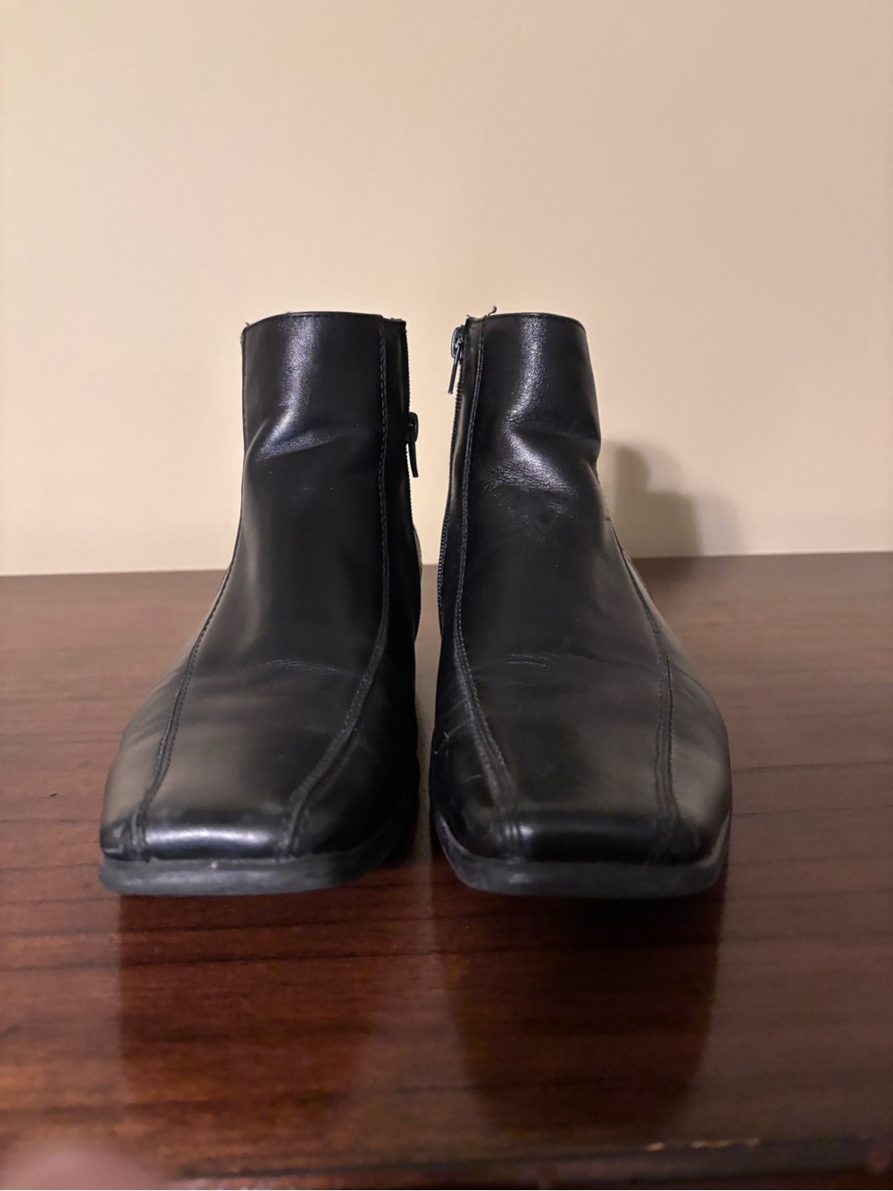 Aldo Black Leather Square-Toe Ankle Boots with Side Zip